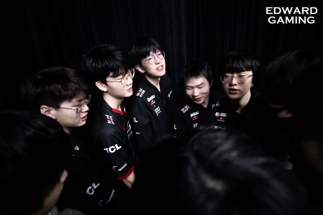 是他们多次 是他们多次